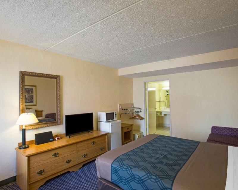 Days Inn By Wyndham College Station University Drive Exterior foto