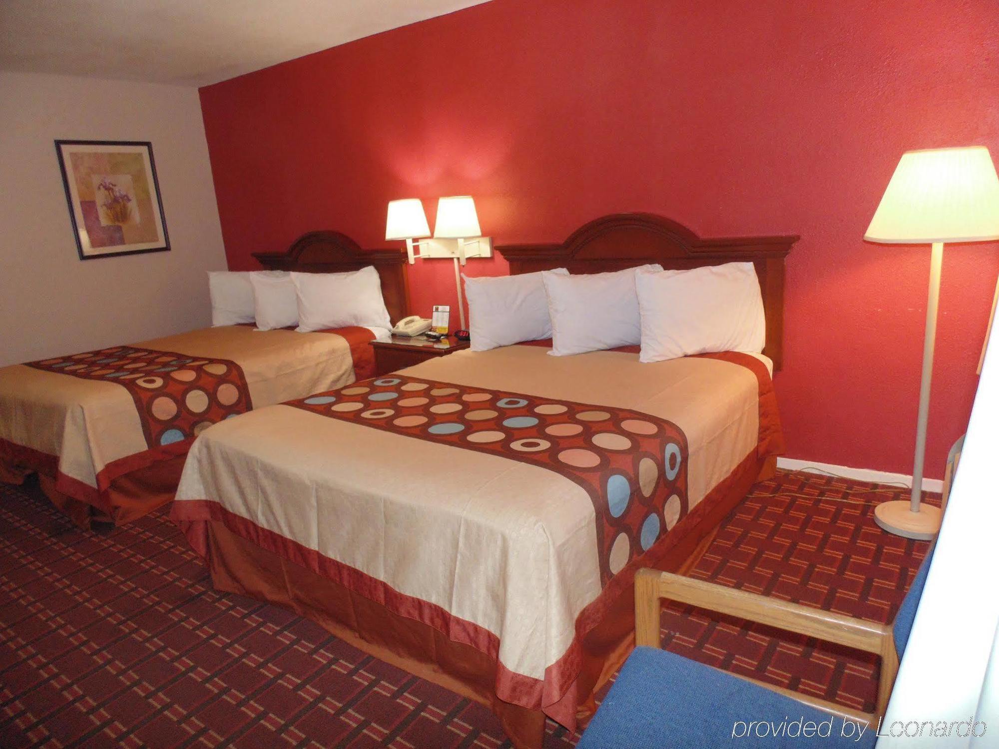 Days Inn By Wyndham College Station University Drive Exterior foto