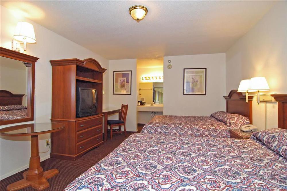 Days Inn By Wyndham College Station University Drive Zimmer foto